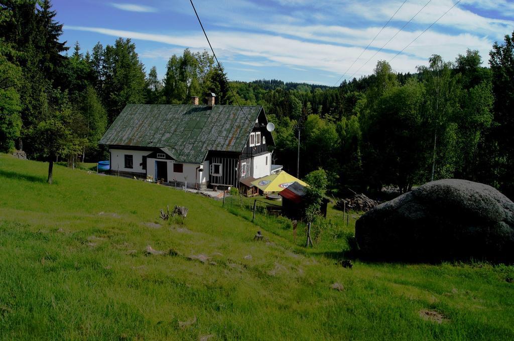 Na Slunecni Pohadkova Chaloupka Ve Sladke Dire Příchovice Exteriör bild